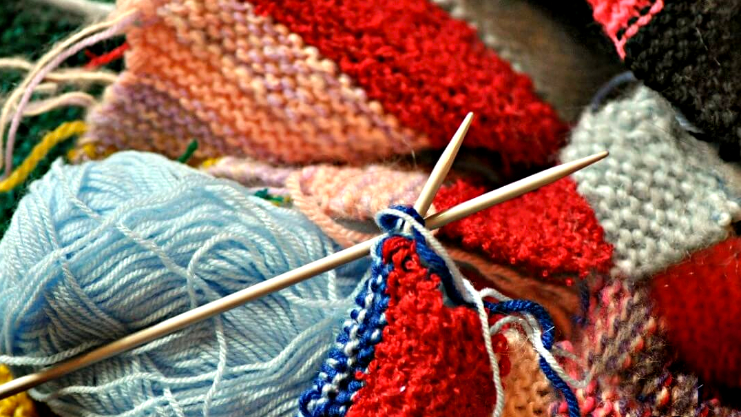 Modelele de tricotaje manuale care nu se demodează niciodată - Emidale.ro